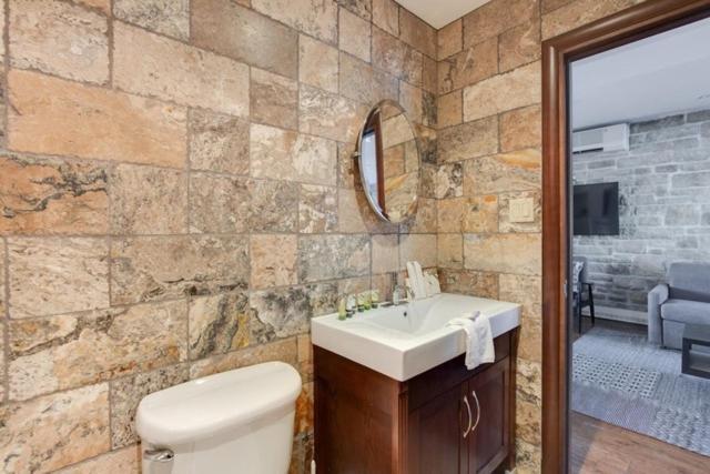 Lofts De La Petite Italie Apartment มอนทรีอัล ภายนอก รูปภาพ